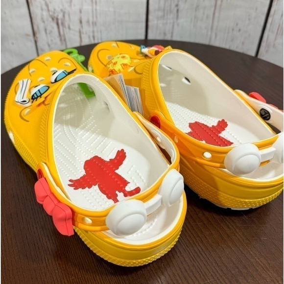 CROCS X MCDONALD’S classic Clog sold out! Size 9 Men’s 11 Women’s - Picture 5 of 10